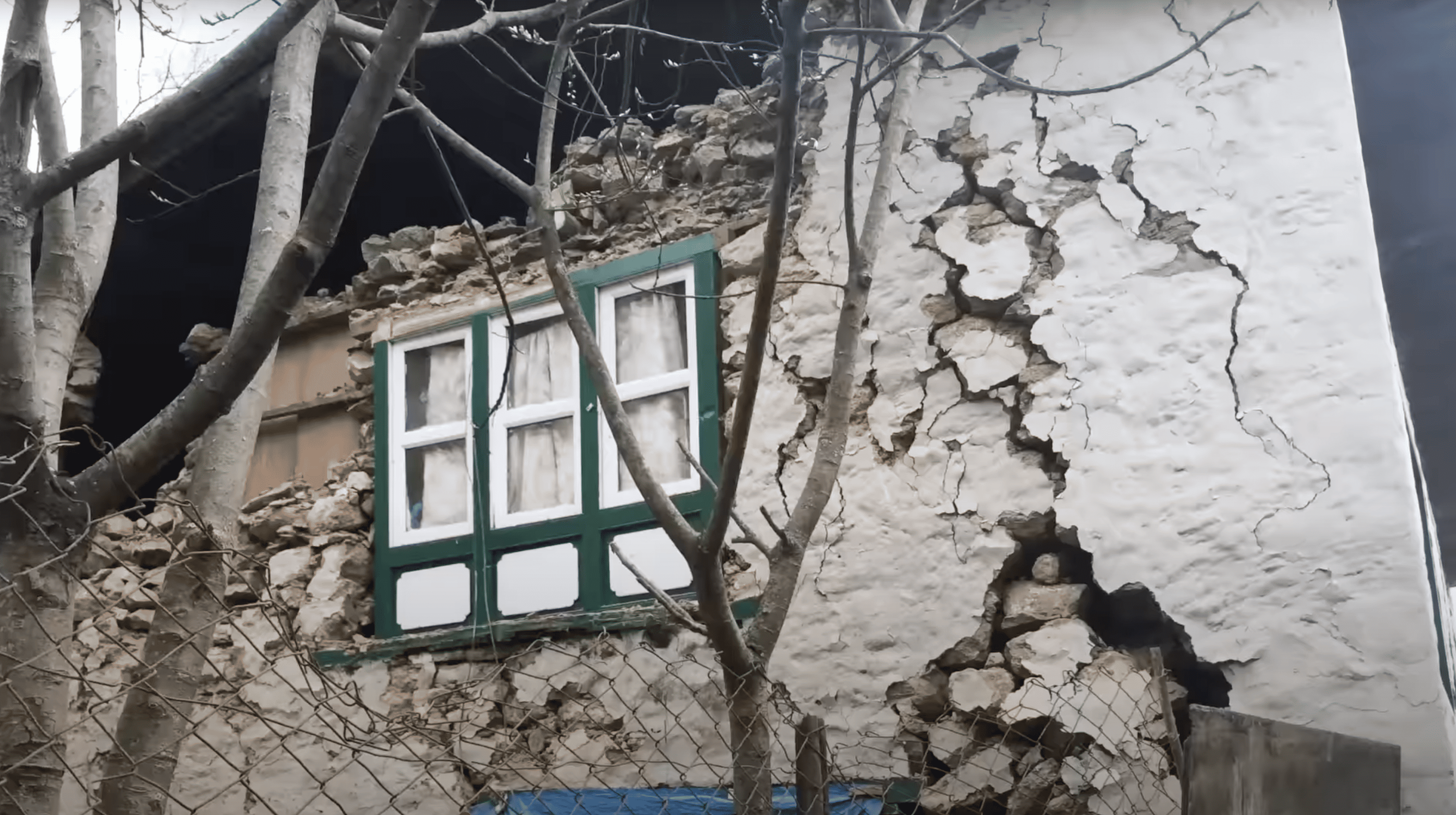 Earthquake-damaged stone building in Nepal